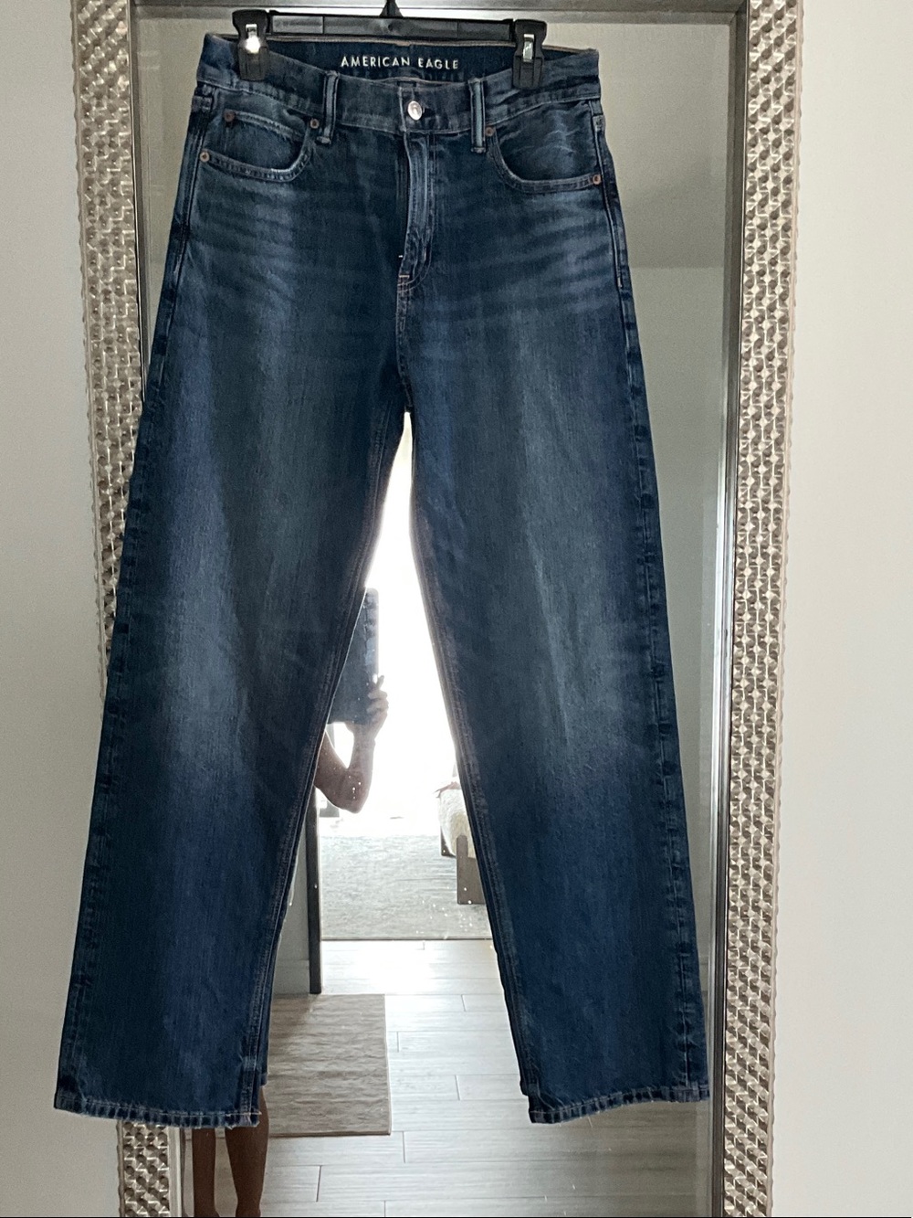 American Eagle Women’s strigid mid rise baggy straight leg